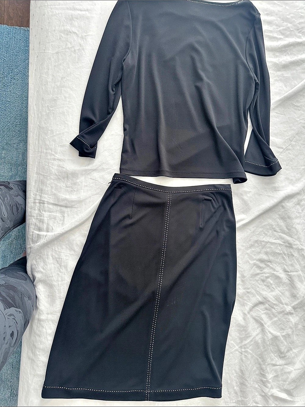 Ann Taylor Black Two-Piece Skirt Set Size Large Like New